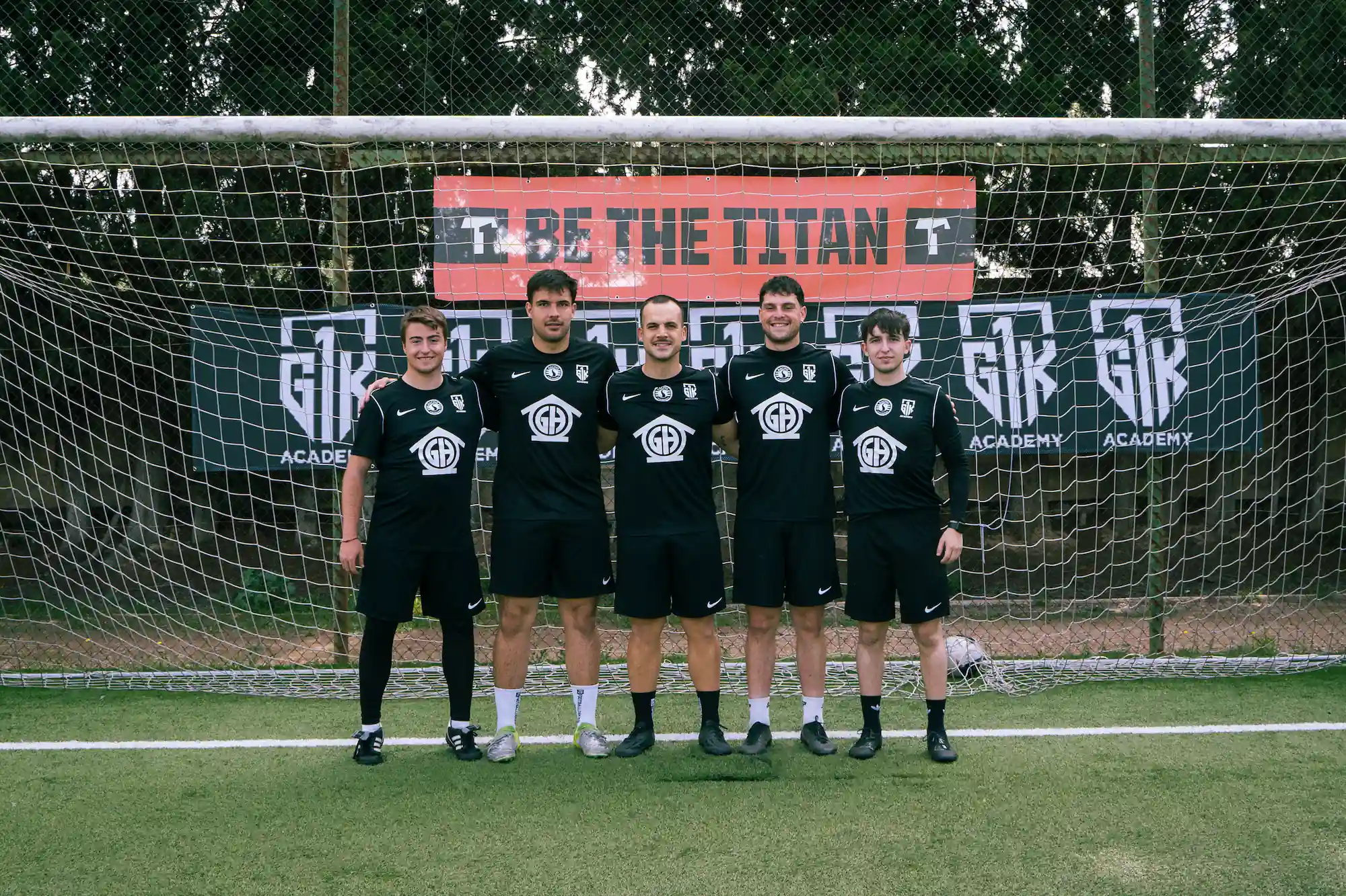Equipo técnico completo de la academia
